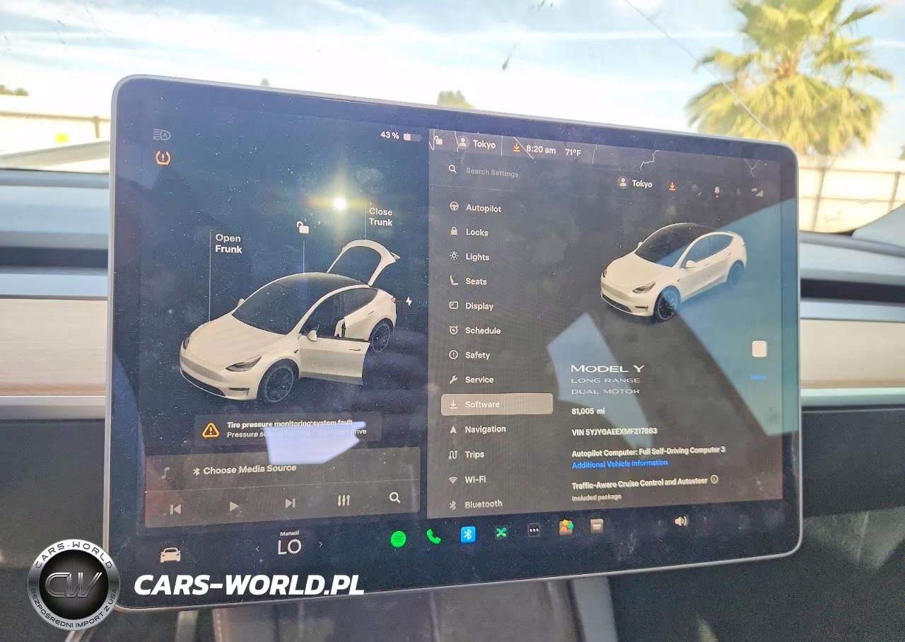 2021 Tesla Model Y VIN:5YJYGAEEXMF217863 - 9