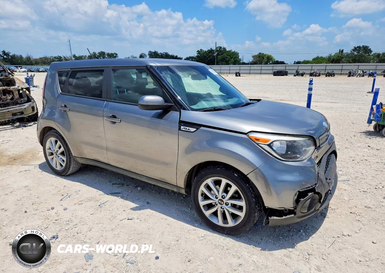 2019 Kia Soul + VIN:KNDJP3A54K7665733 - 4