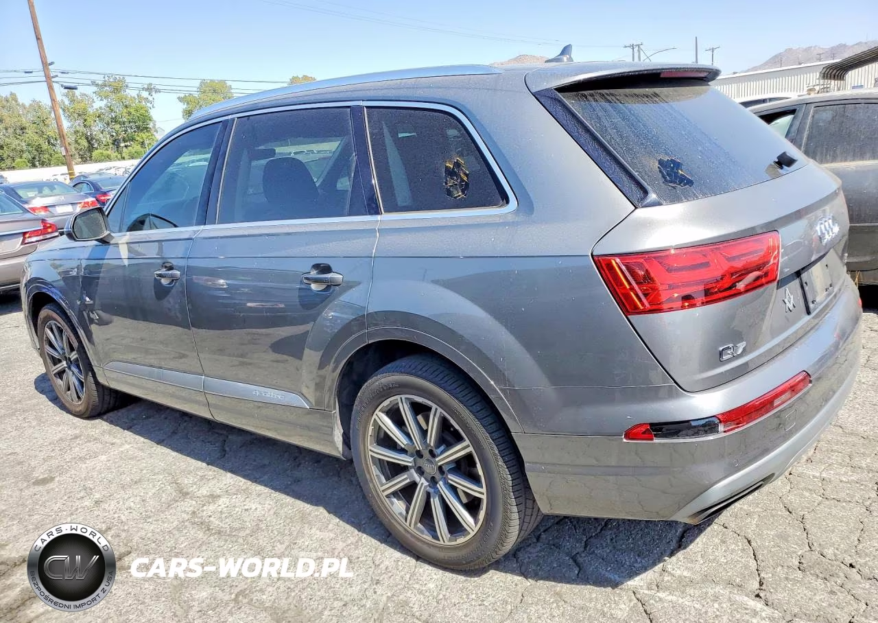 2017 Audi Q7 Prestige VIN:WA1VAAF76HD007837 - 2
