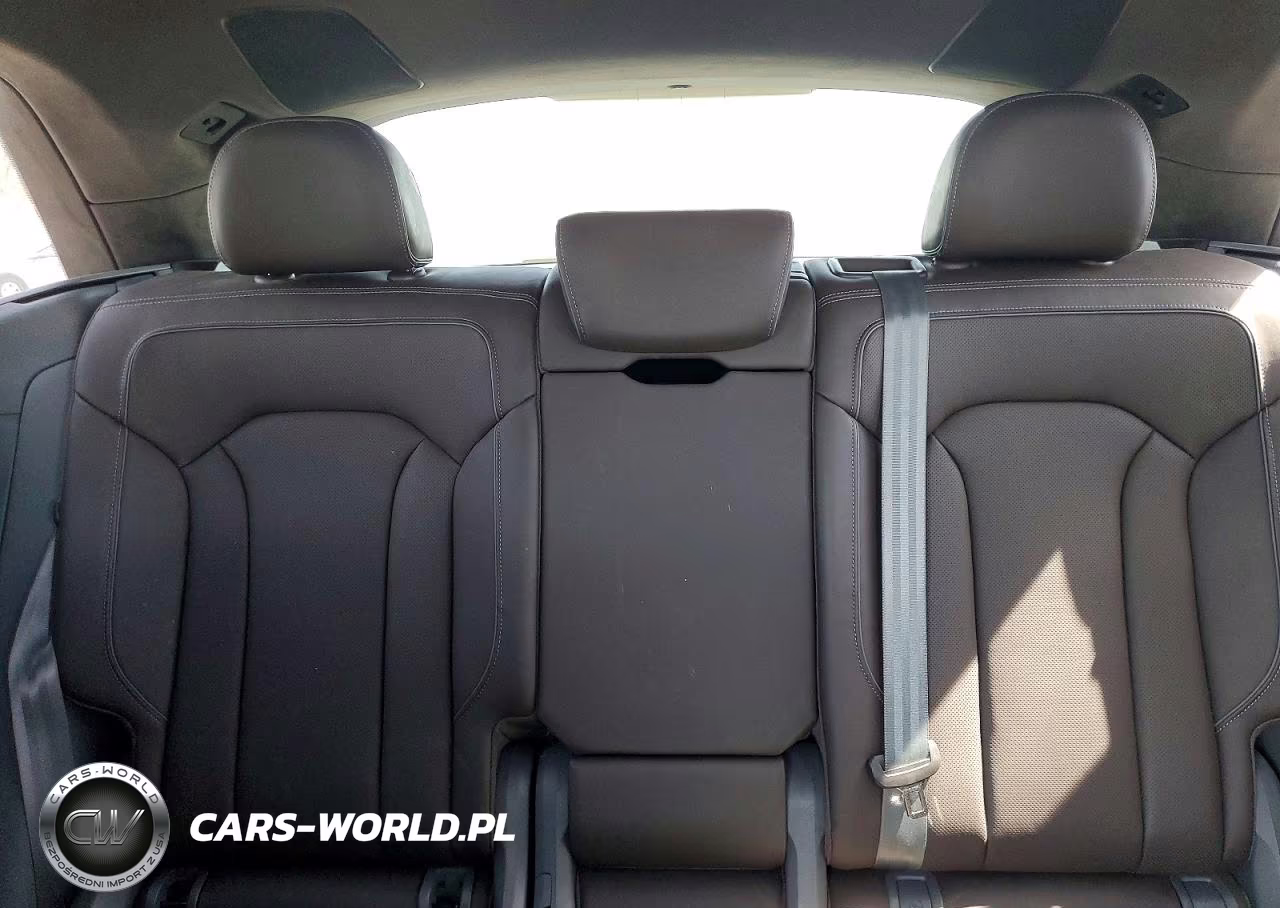 2019 Audi Q8 Prestige S-Line VIN:WA1FVAF14KD034112 - 10