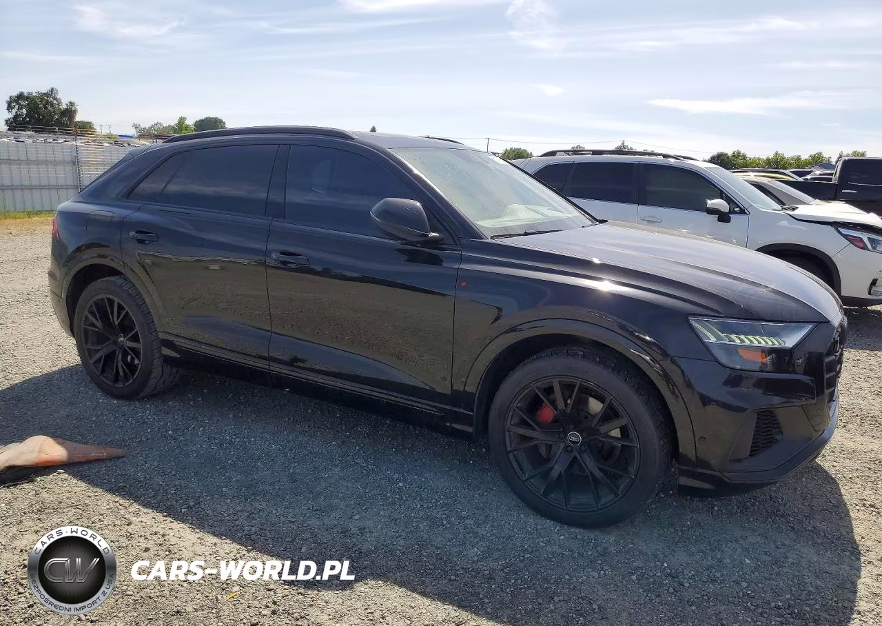 2019 Audi Q8 Prestige S-Line VIN:WA1FVAF14KD034112 - 4