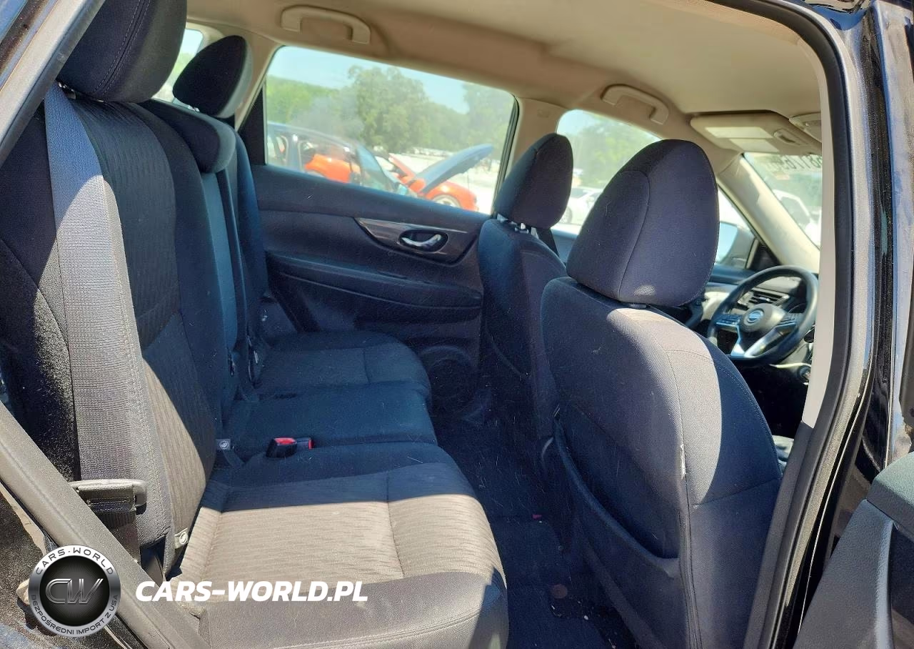 2018 Nissan Rogue S VIN:5N1AT2MV2JC744093 - 10