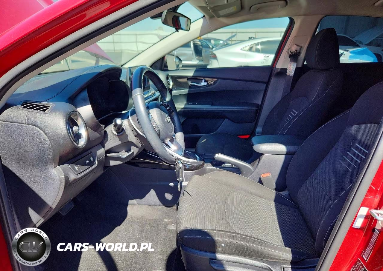 2019 Kia Forte S VIN:3KPF34AD2KE021839 - 7