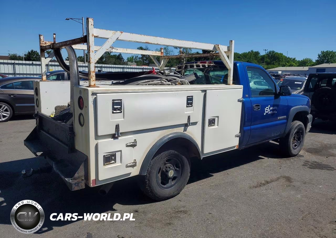 2004 Chevrolet Silverado C2500 Heavy Duty VIN:1GBHC24U14E379963 - 3