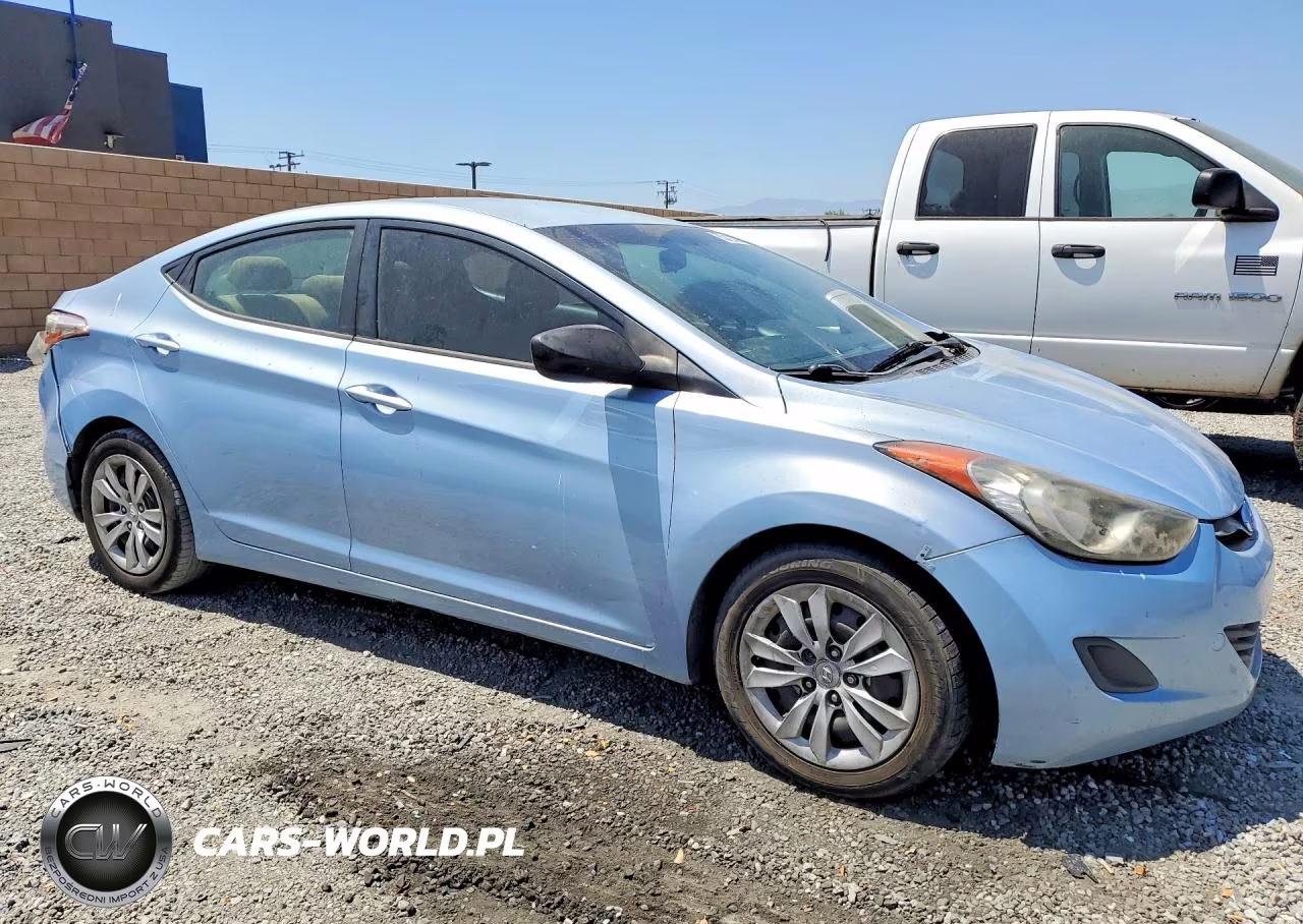 2011 Hyundai Elantra Gls VIN:KMHDH4AE1BU109540 - 4
