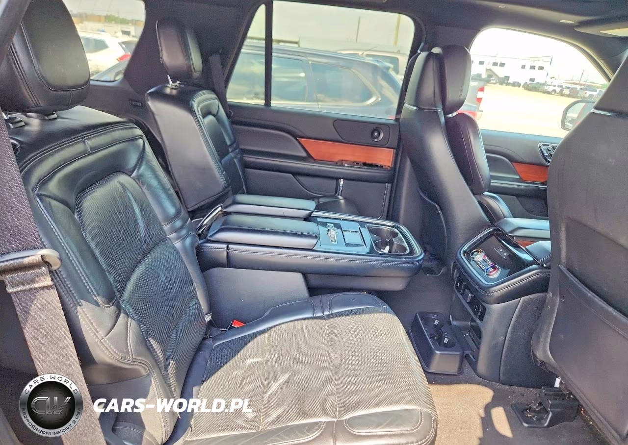 2020 Lincoln Navigator Reserve VIN:5LMJJ2KT1LEL04412 - 10