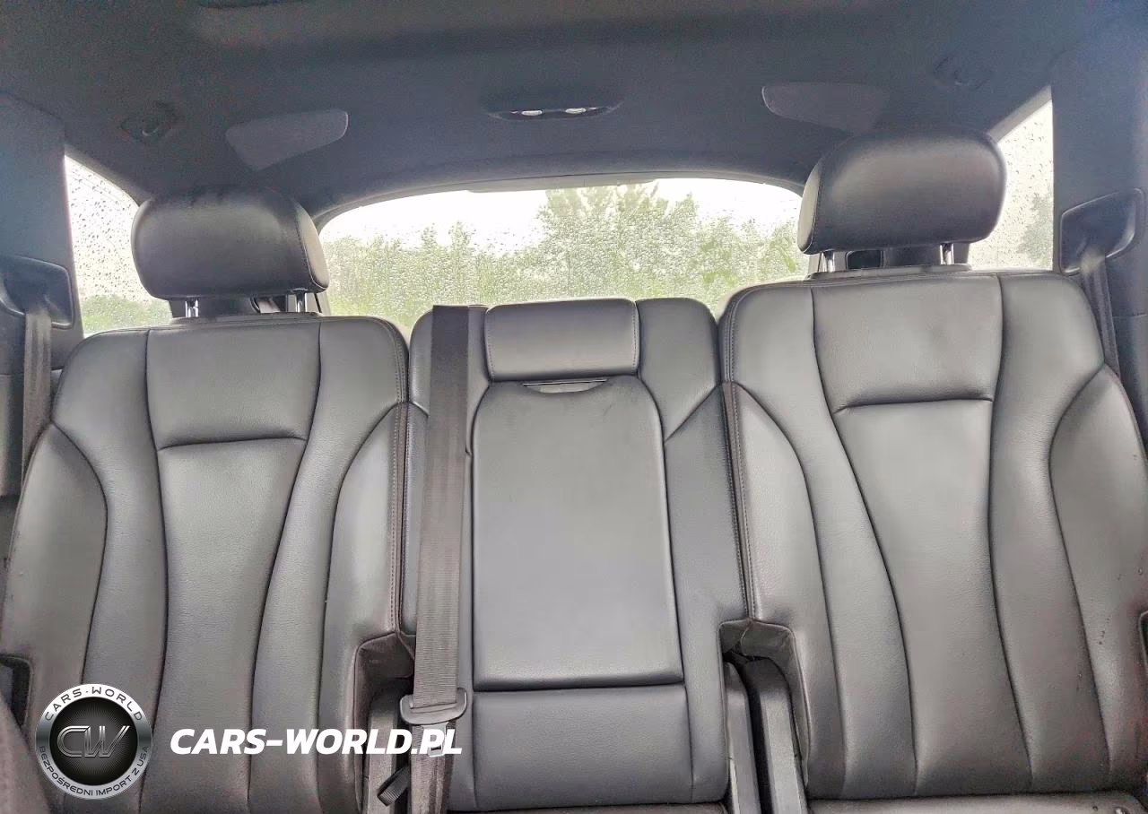 2019 Audi Q7 Premium Plus VIN:WA1LAAF77KD035046 - 10