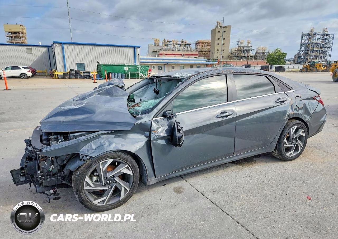 2025 Hyundai Elantra Sel – zdjęcie 1 z 12