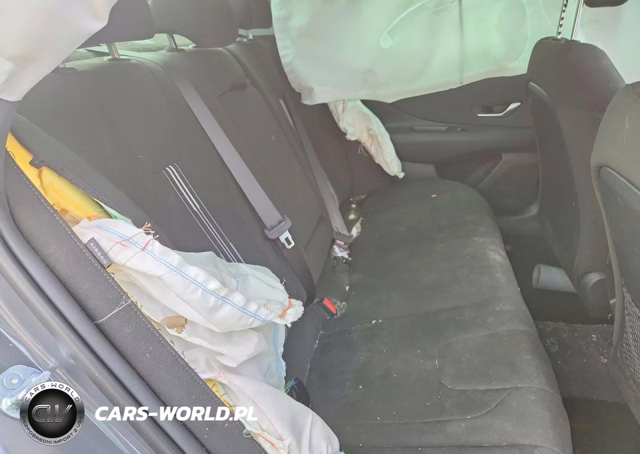 2025 Hyundai Elantra Sel VIN:KMHLS4DG9SU975626 - 10