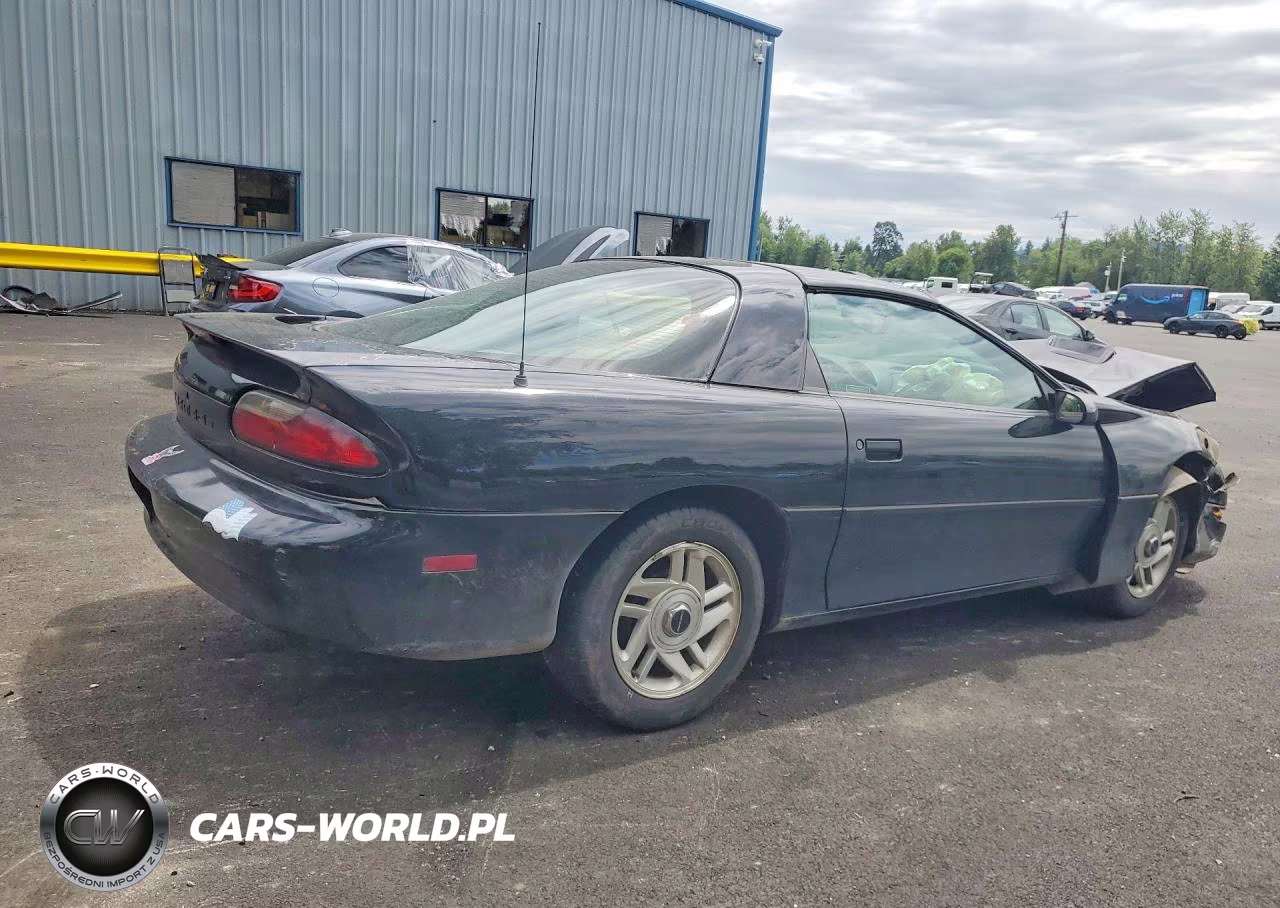 1996 Chevrolet Camaro Base VIN:2G1FP22K4T2124476 - 3