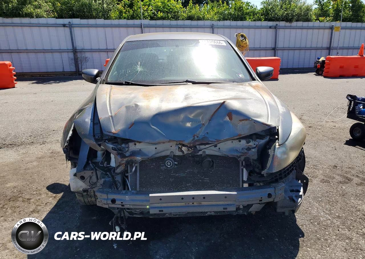 2011 Honda Accord Se VIN:1HGCP2F61BA144607 - 5