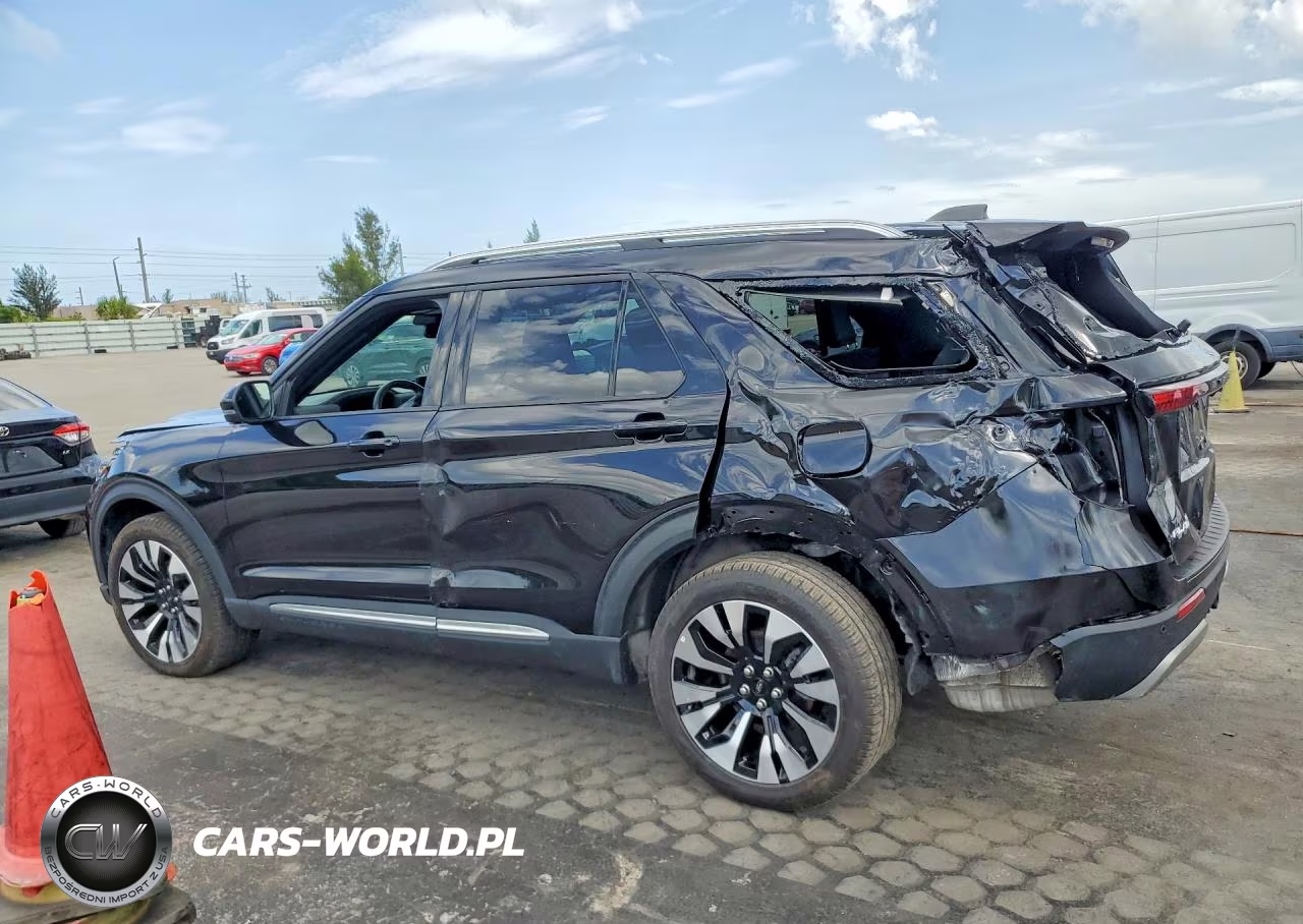 2025 Ford Explorer Platinum VIN:1FMUK8HH4SGB67133 - 2