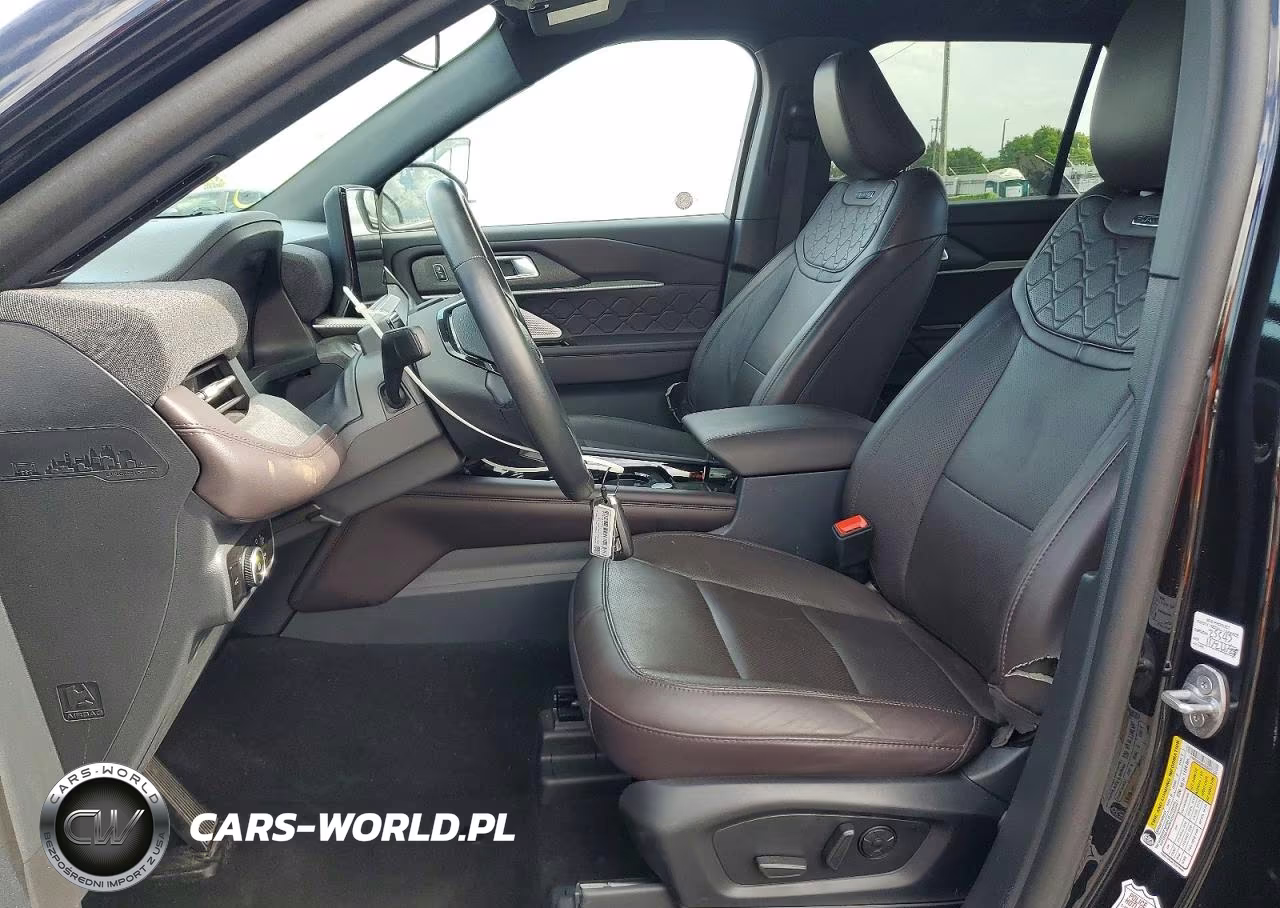 2025 Ford Explorer Platinum VIN:1FMUK8HH4SGB67133 - 7