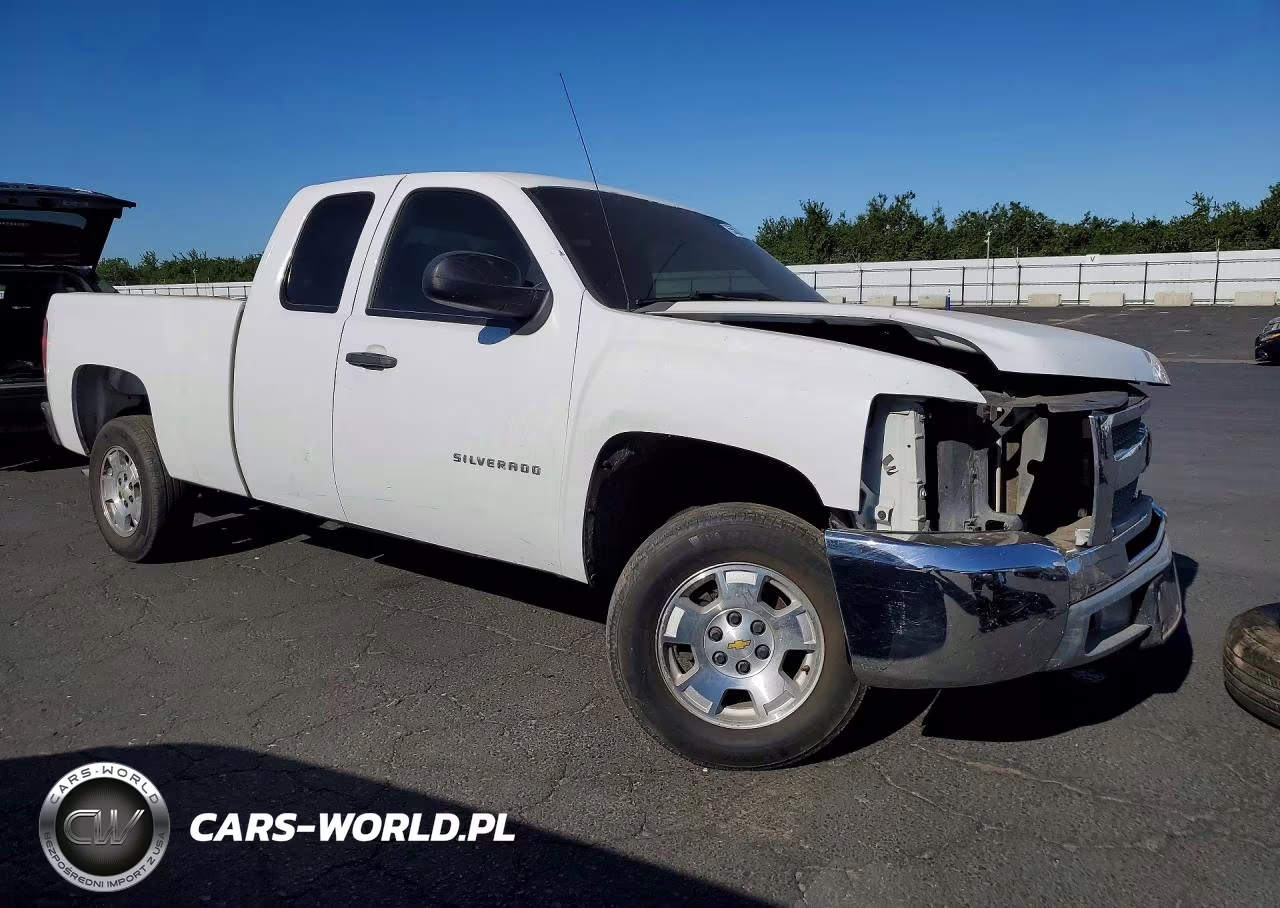 2012 Chevrolet Silverado C1500 VIN:1GCRCPEA7CZ337208 - 4
