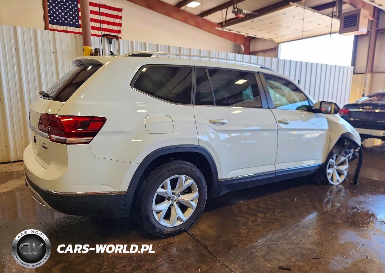 2018 Volkswagen Atlas Sel VIN:1V2MR2CA1JC581126 - 3