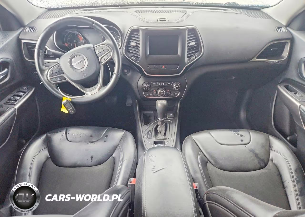 2019 Jeep Cherokee Latitude Plus VIN:1C4PJLLN5KD242055 - 8