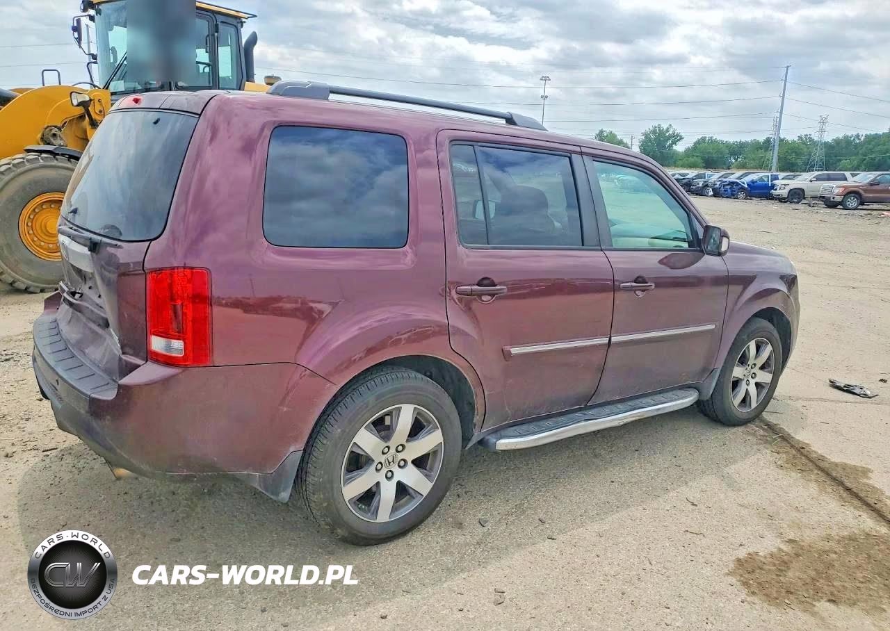 2013 Honda Pilot Touring VIN:5FNYF4H92DB068156 - 3