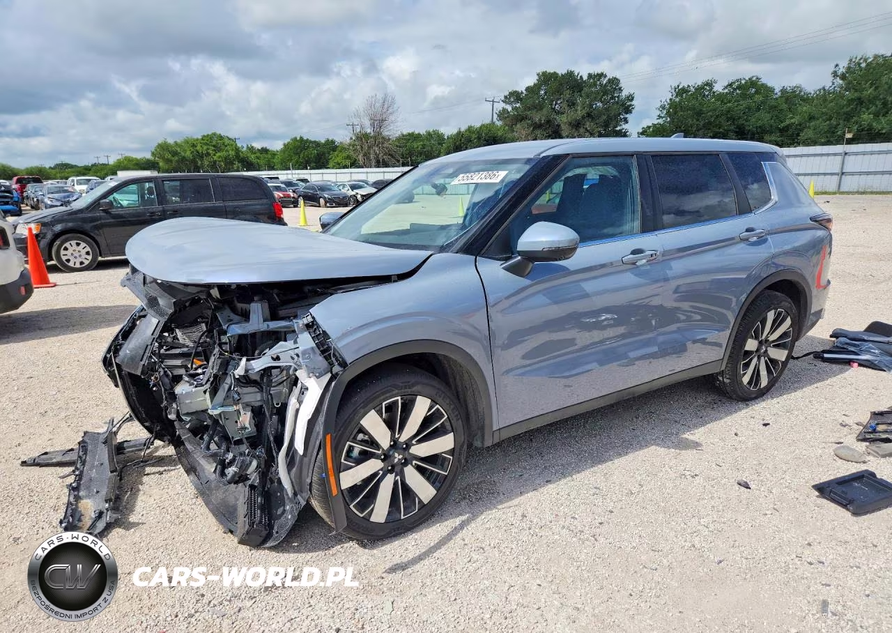 2026 Mitsubishi Outlander Se – zdjęcie 1 z 14