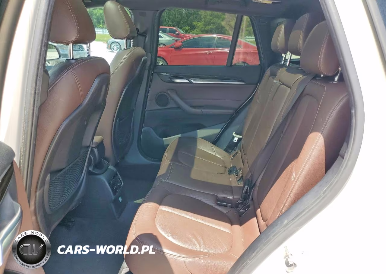 2017 BMW X1 xDrive28I VIN:WBXHT3C38H5F87991 - 11