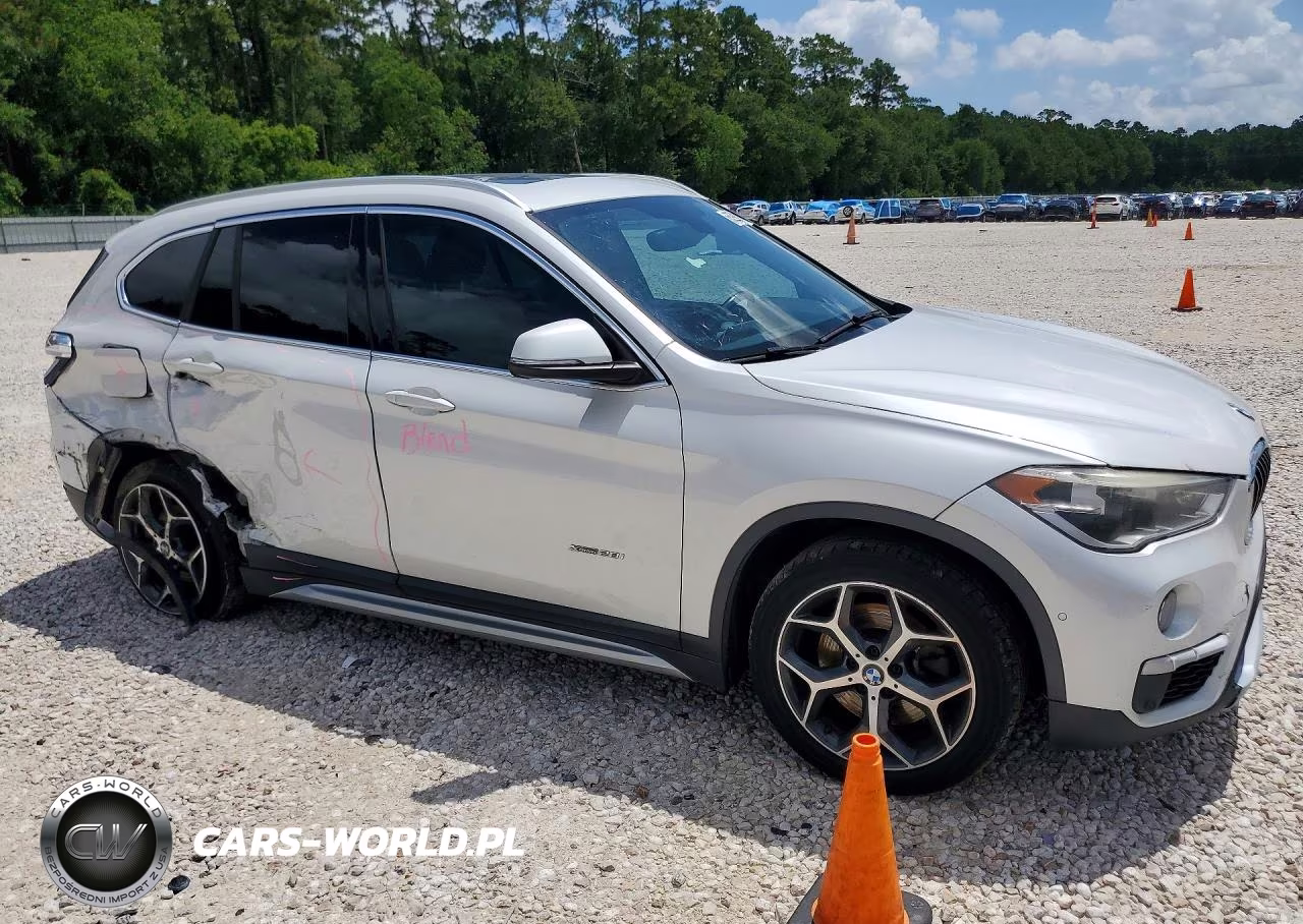 2017 BMW X1 xDrive28I VIN:WBXHT3C38H5F87991 - 4