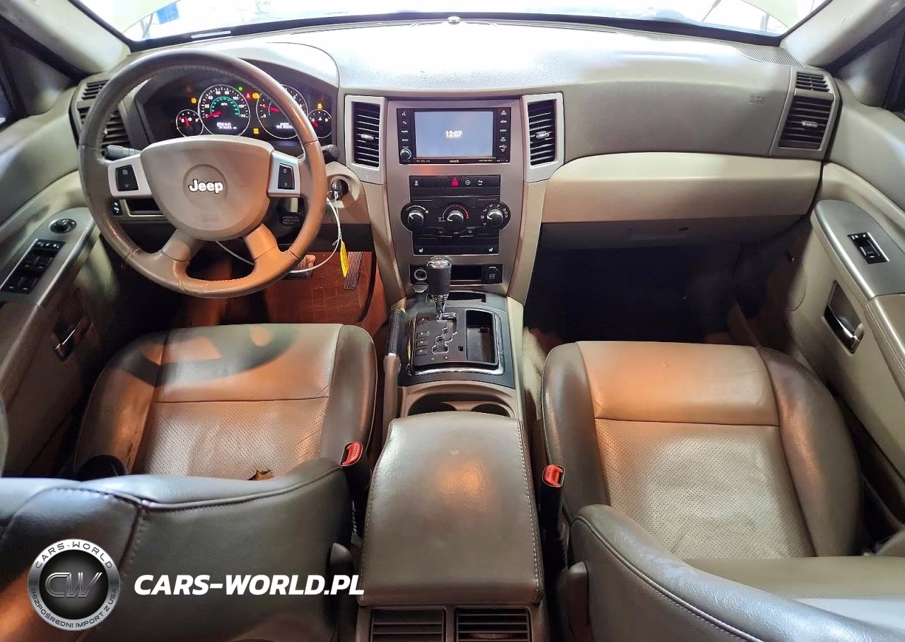 2010 Jeep Grand Cherokee Laredo VIN:1J4PR4GK7AC143928 - 8