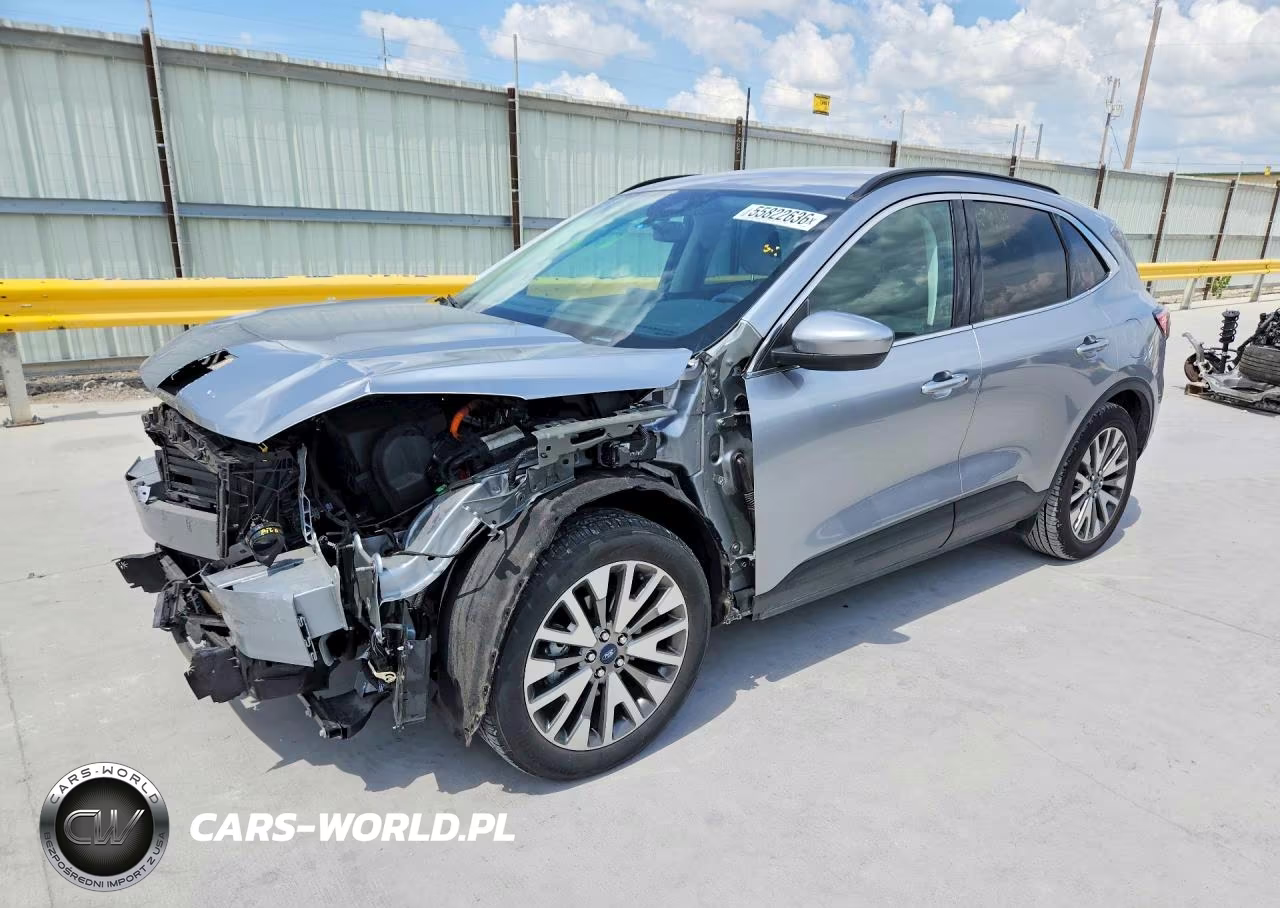 2021 Ford Escape Titanium – zdjęcie 1 z 13