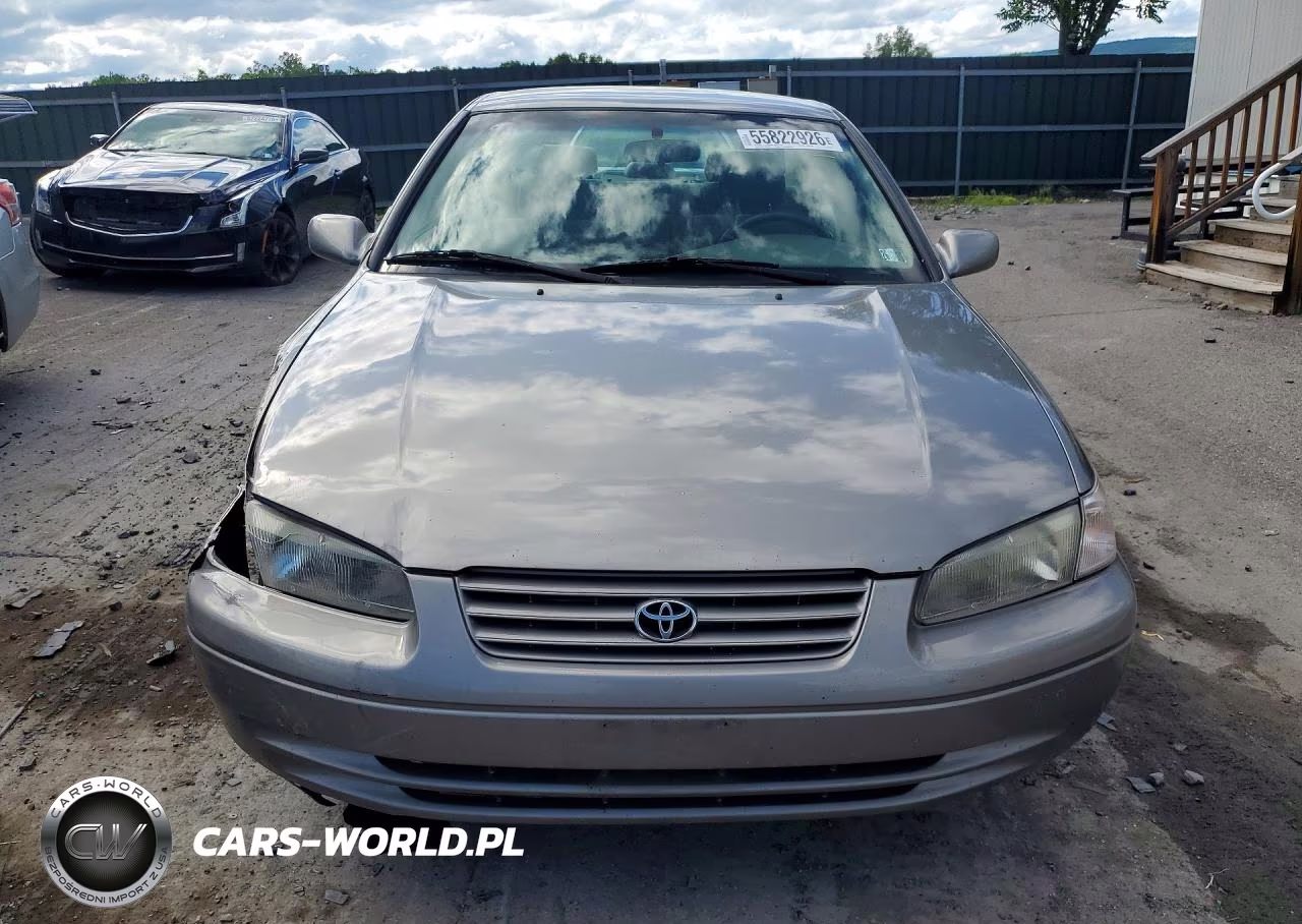 1999 Toyota Camry Le VIN:4T1BG22K2XU467434 - 5