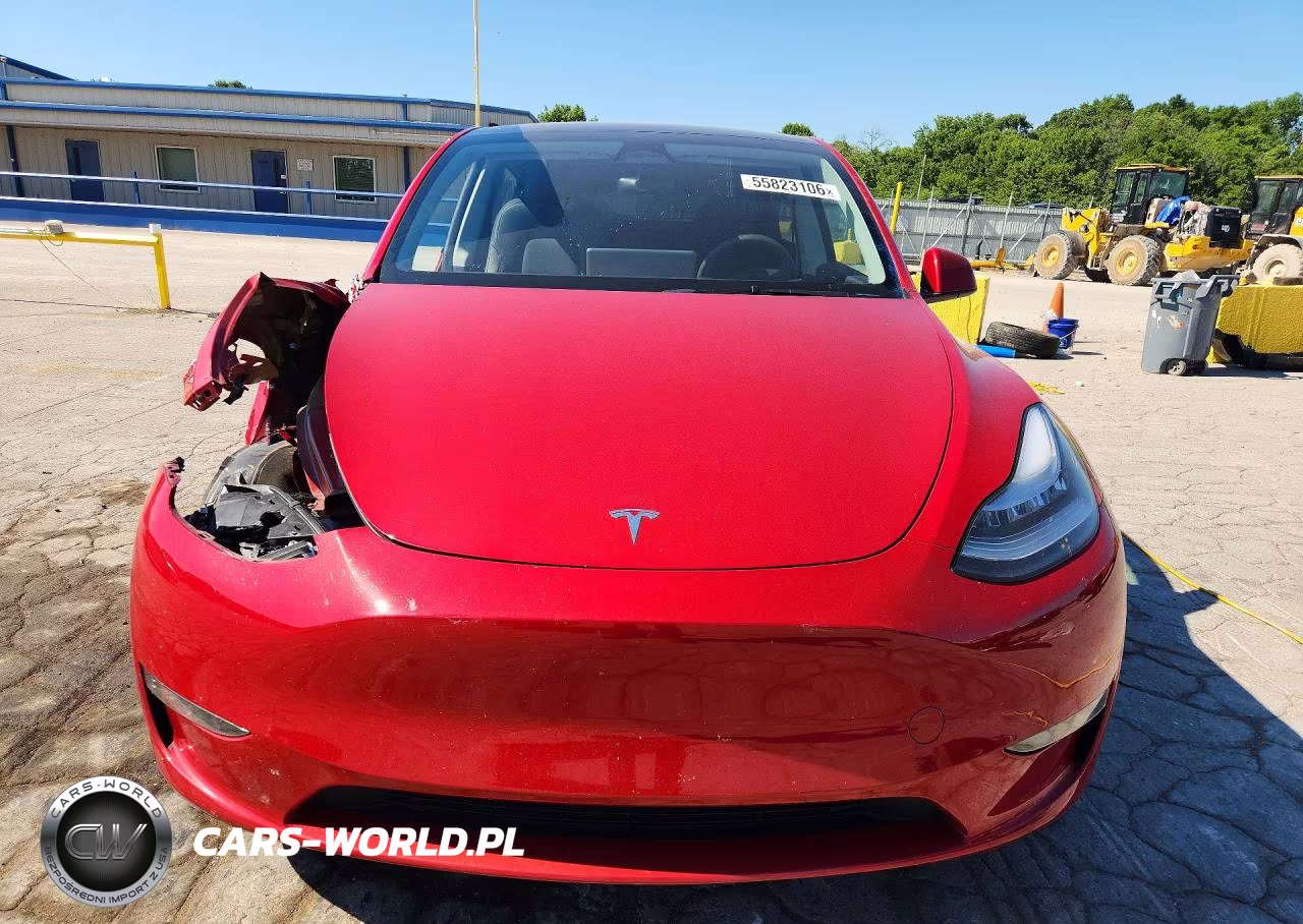 2023 Tesla Model Y VIN:7SAYGDEE8PA056449 - 5