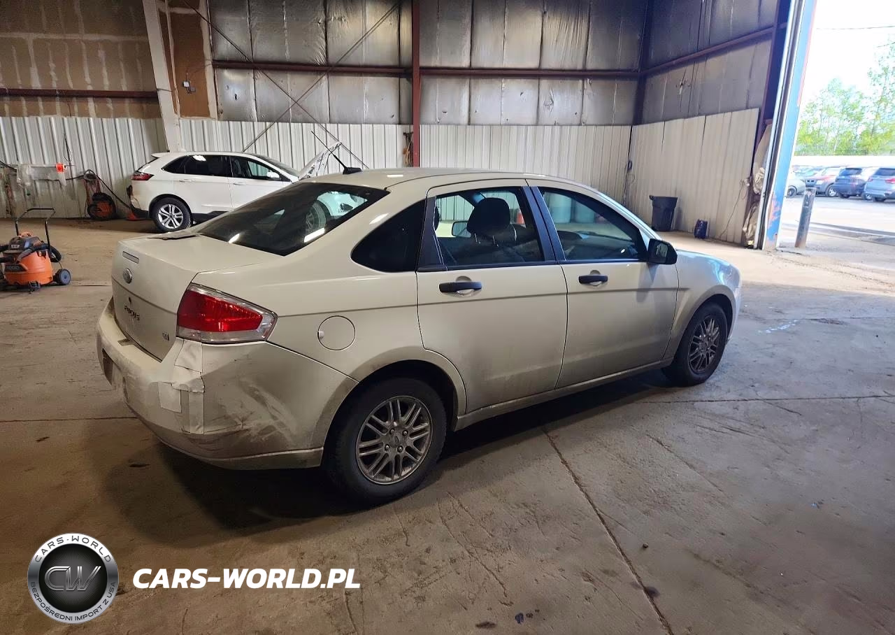 2009 Ford Focus Se VIN:1FAHP35N69W225561 - 3