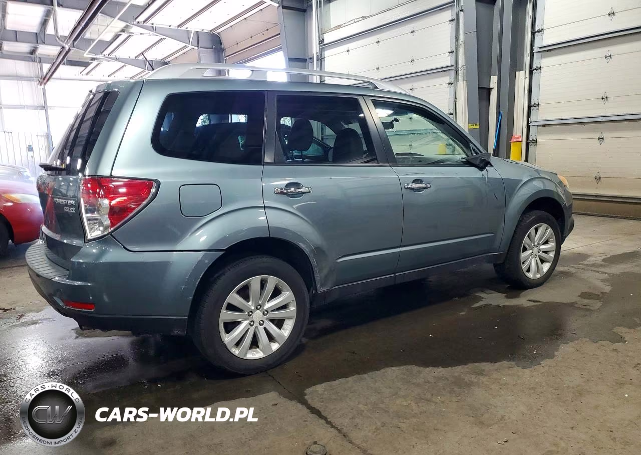 2011 Subaru Forester Touring VIN:JF2SHAHC2BH778490 - 3