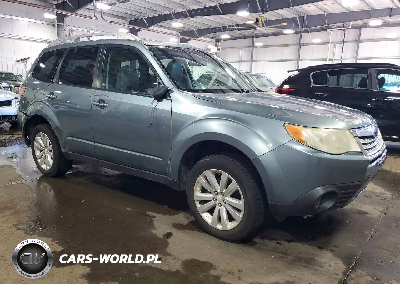 2011 Subaru Forester Touring VIN:JF2SHAHC2BH778490 - 4