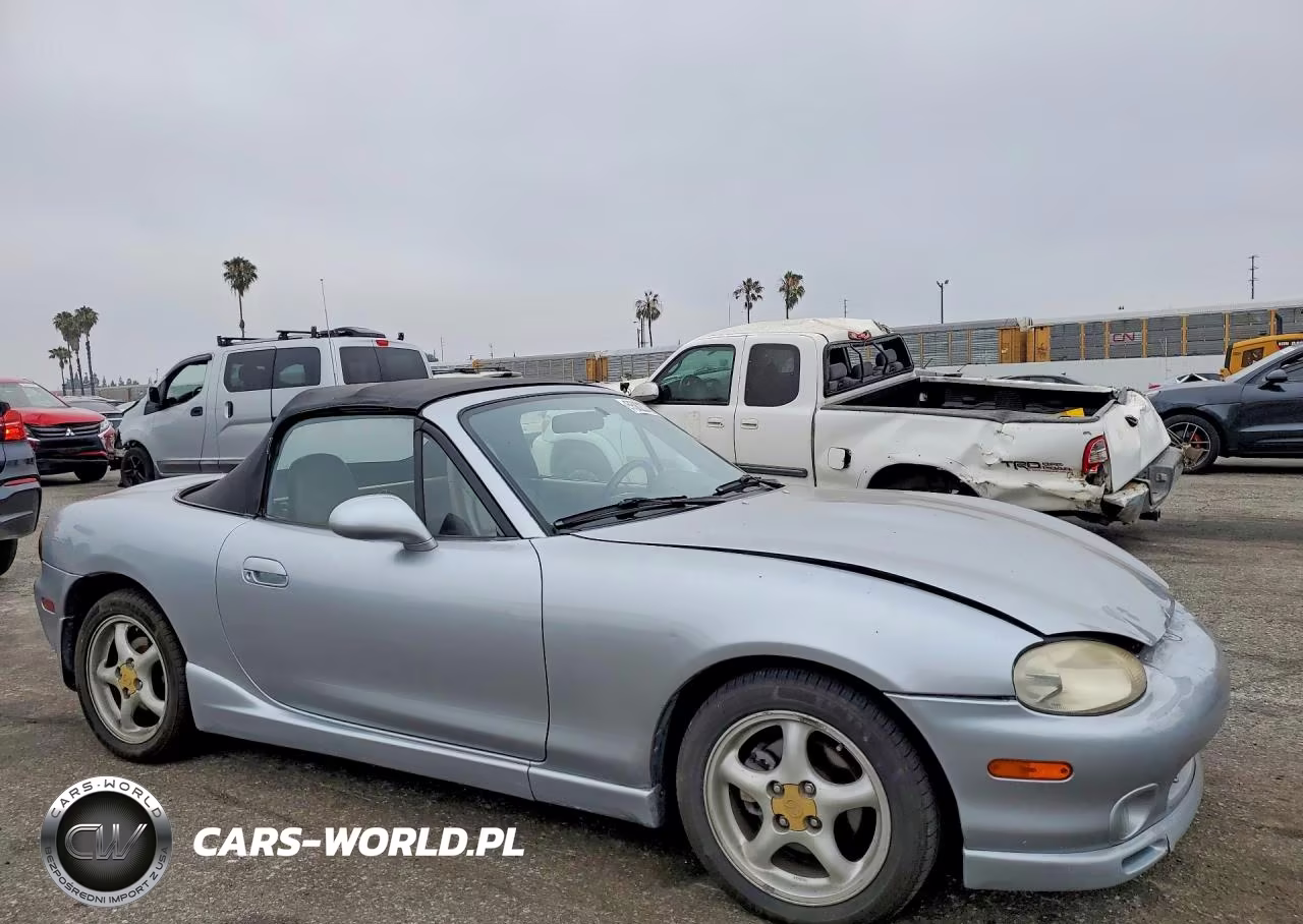 2000 Mazda Mx-5 Miata Base VIN:JM1NB3530Y0139738 - 4