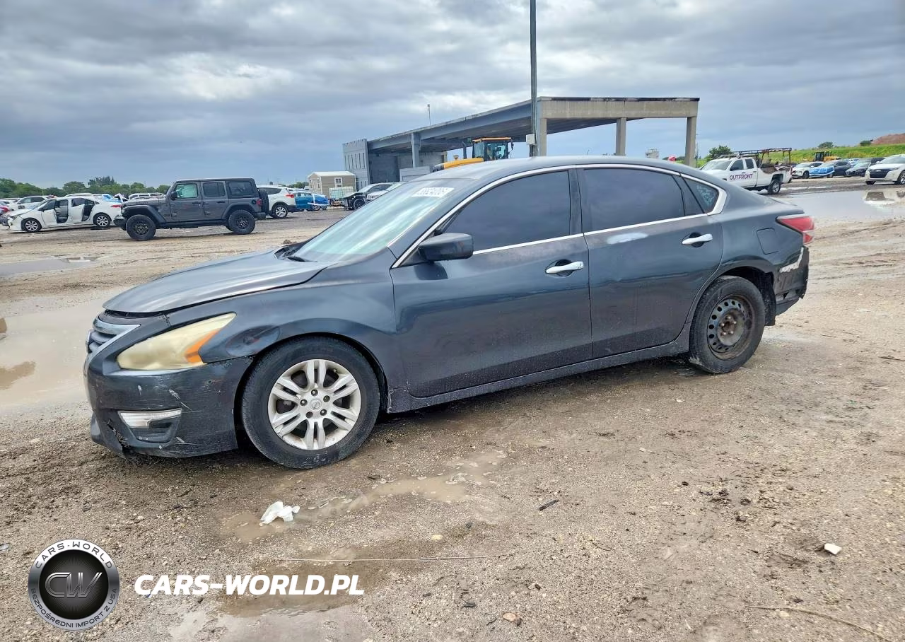 2014 Nissan Altima 2.5 S – zdjęcie 1 z 12