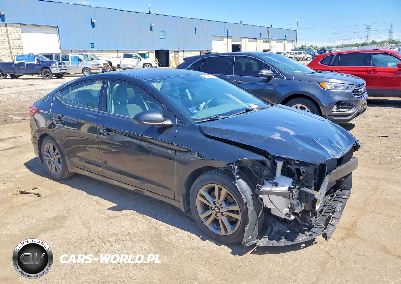 2018 Hyundai Elantra Value Edition VIN:5NPD84LF3JH373460 - 4