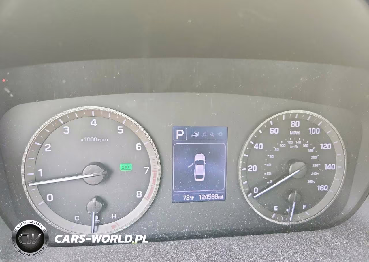 2017 Hyundai Sonata Sport VIN:5NPE34AF5HH440785 - 9