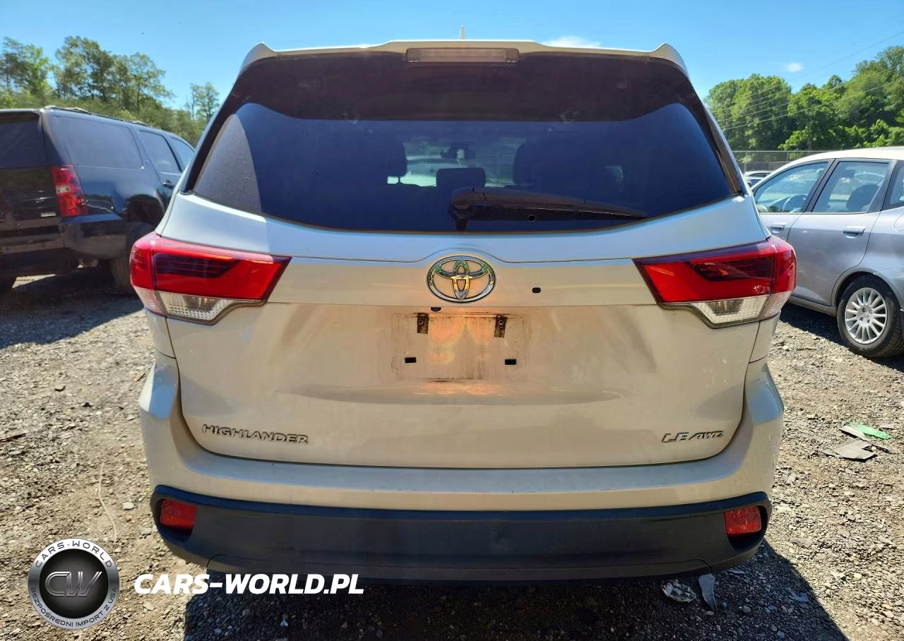 2017 Toyota Highlander Le Plus VIN:5TDBZRFHXHS376424 - 6
