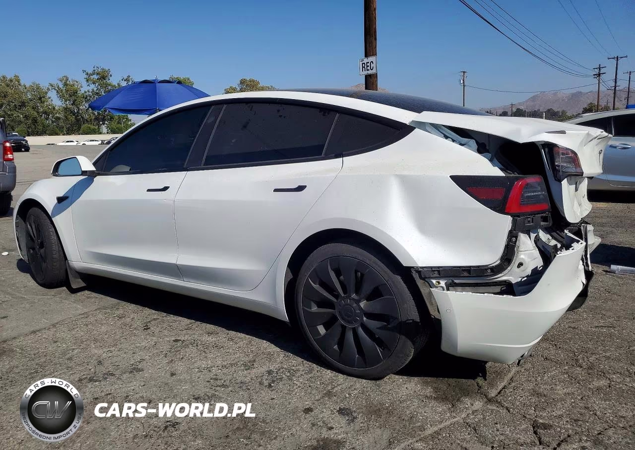 2022 Tesla Model 3 VIN:5YJ3E1EB2NF236611 - 2