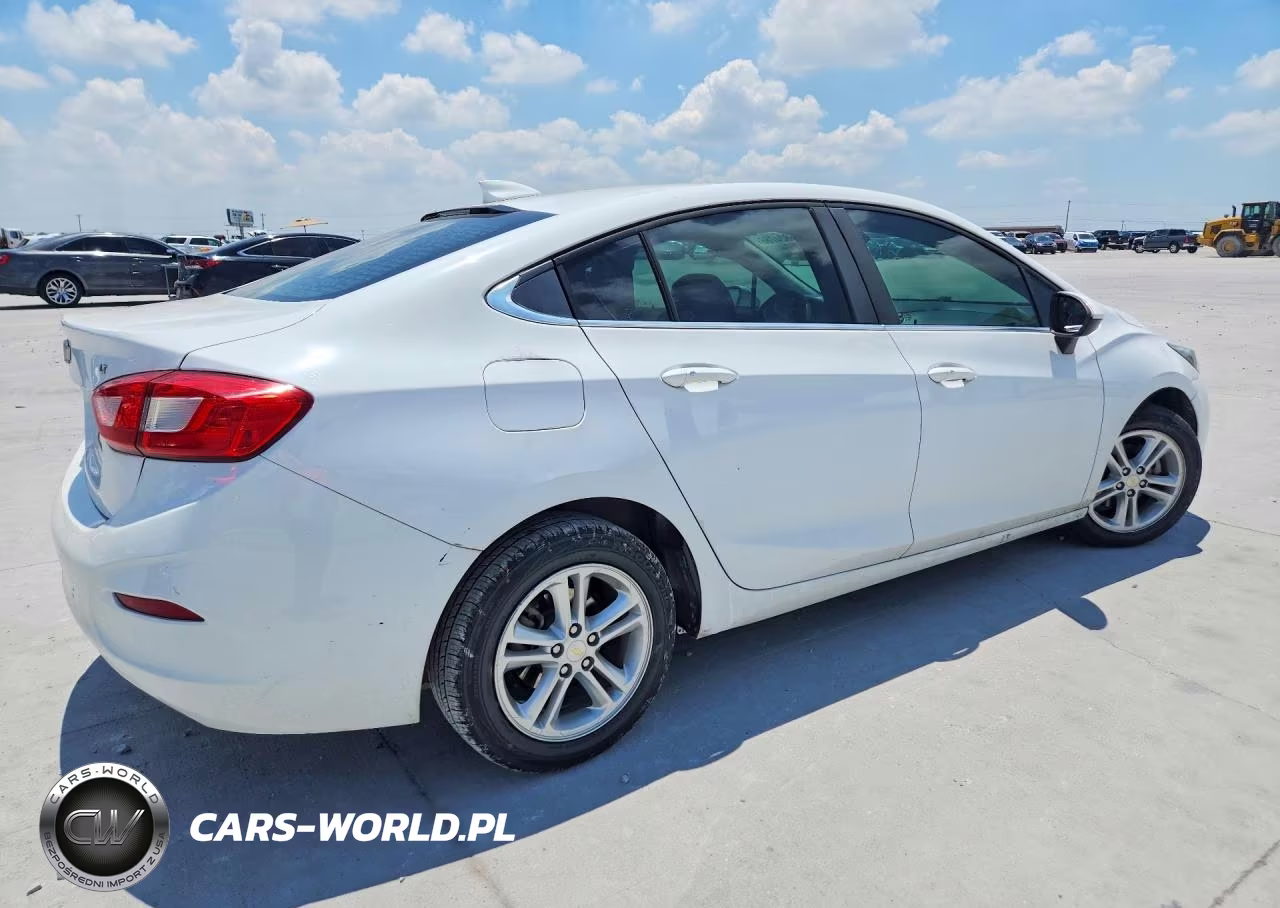 2018 Chevrolet Cruze Lt VIN:1G1BE5SM0J7242554 - 3