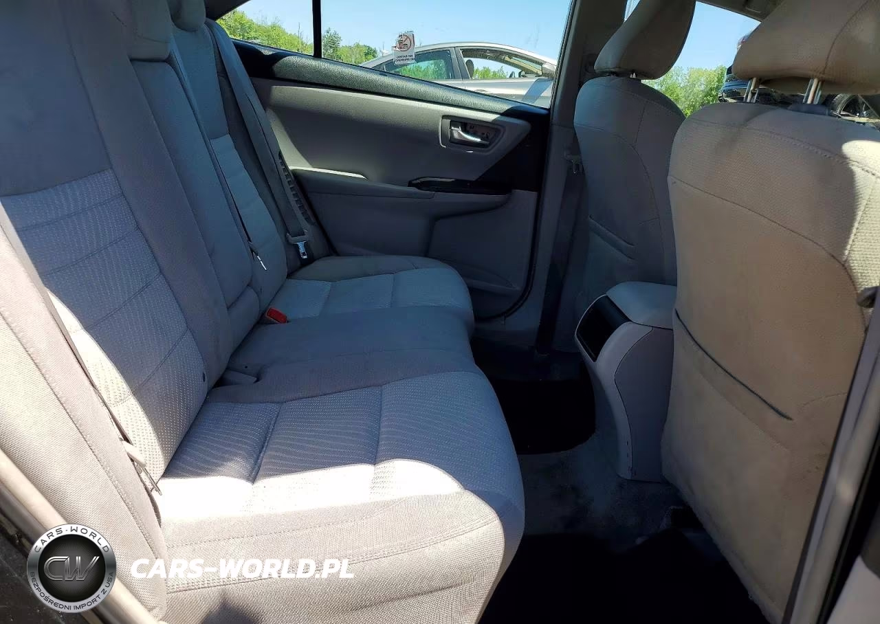 2015 Toyota Camry Hybrid Le VIN:4T1BD1FK4FU176185 - 10