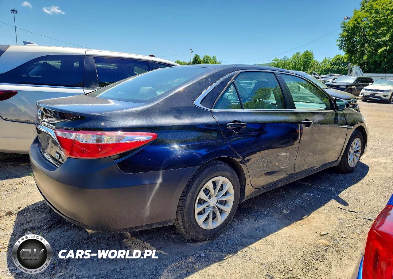 2015 Toyota Camry Hybrid Le VIN:4T1BD1FK4FU176185 - 3