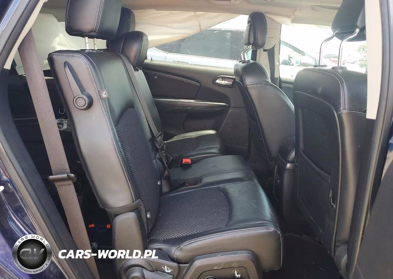 2020 Dodge Journey Crossroad VIN:3C4PDCGBXLT266791 - 11