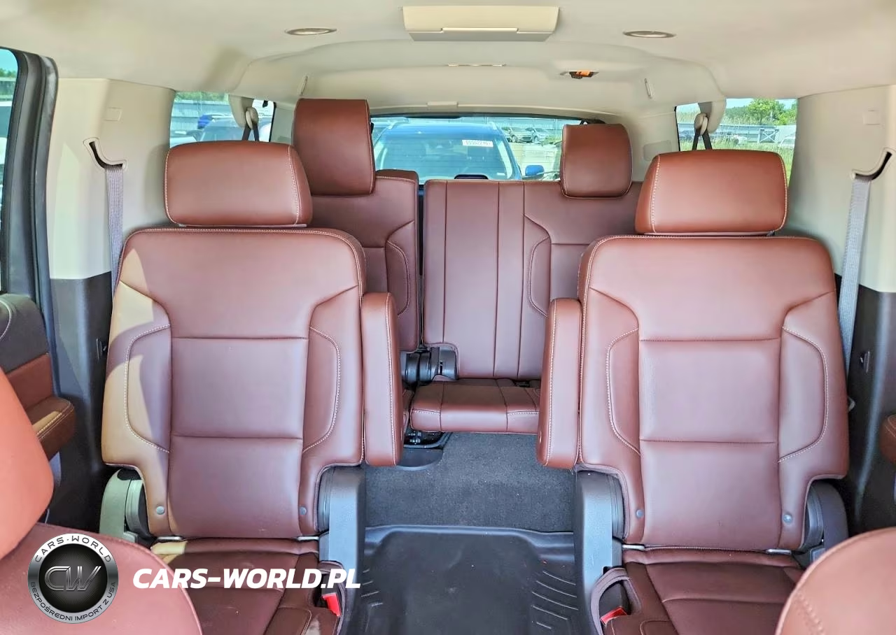 2017 Chevrolet Suburban K1500 Premier VIN:1GNSKJKCXHR408259 - 10