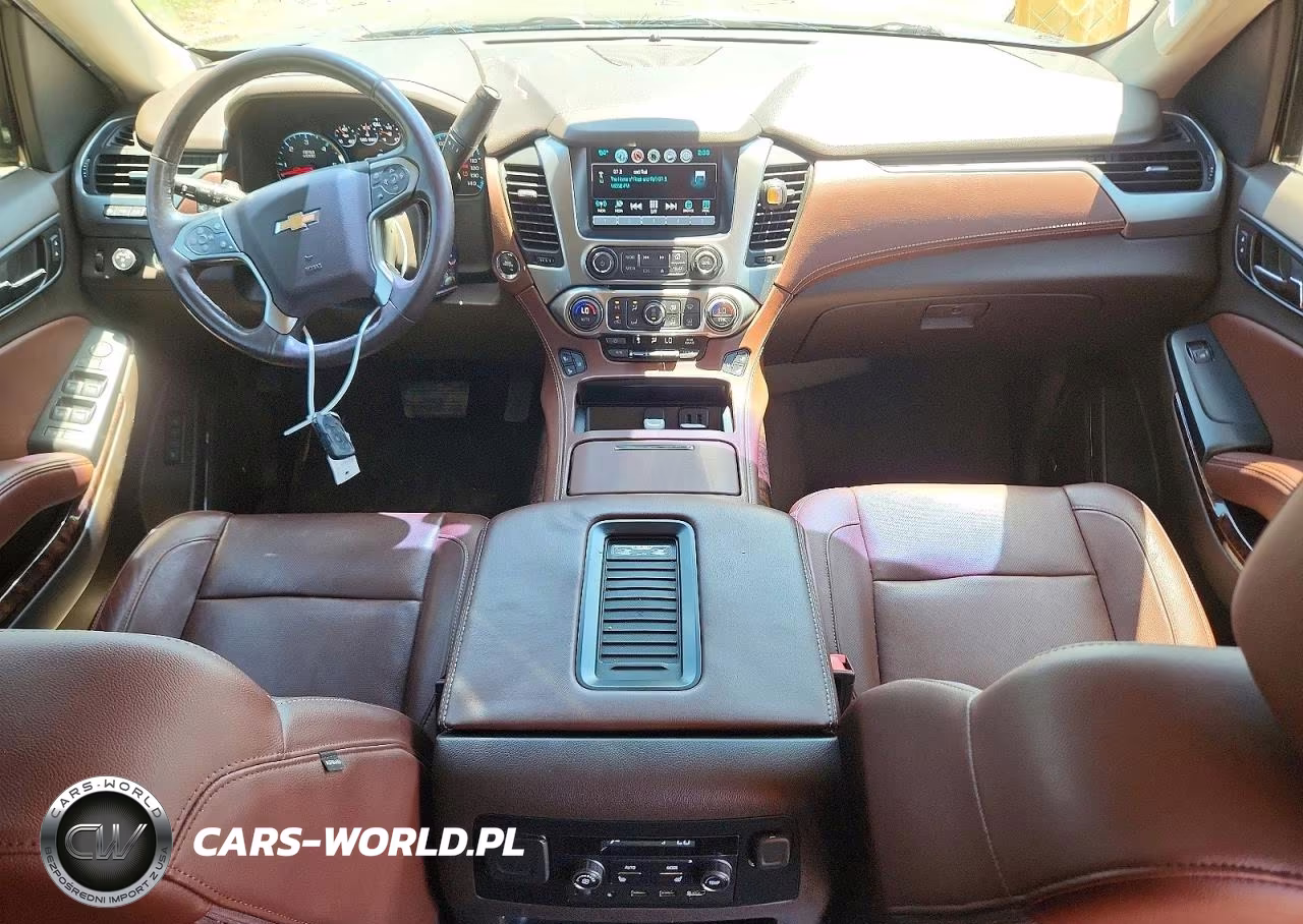2017 Chevrolet Suburban K1500 Premier VIN:1GNSKJKCXHR408259 - 8