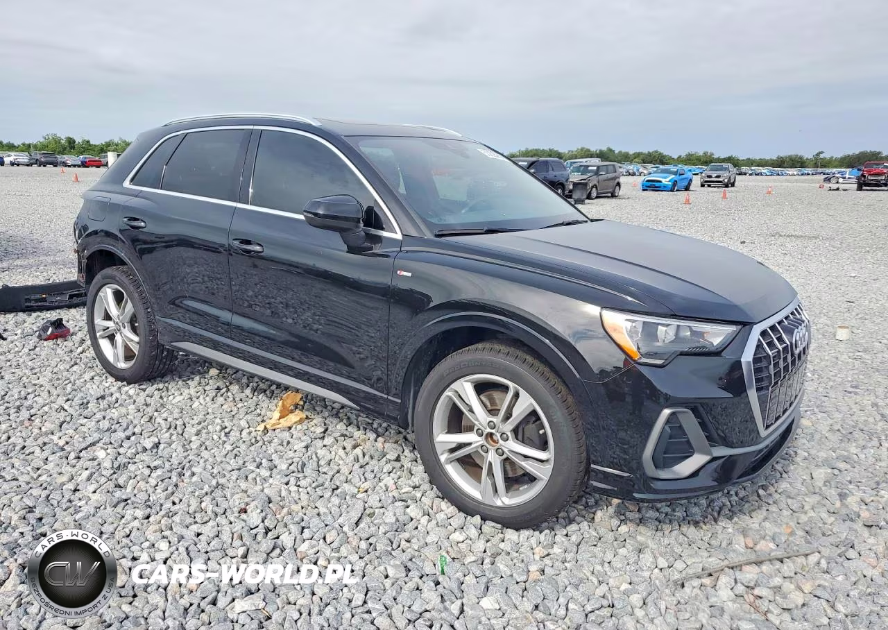 2020 Audi Q3 Premium S Line VIN:WA1DECF39L1060373 - 4