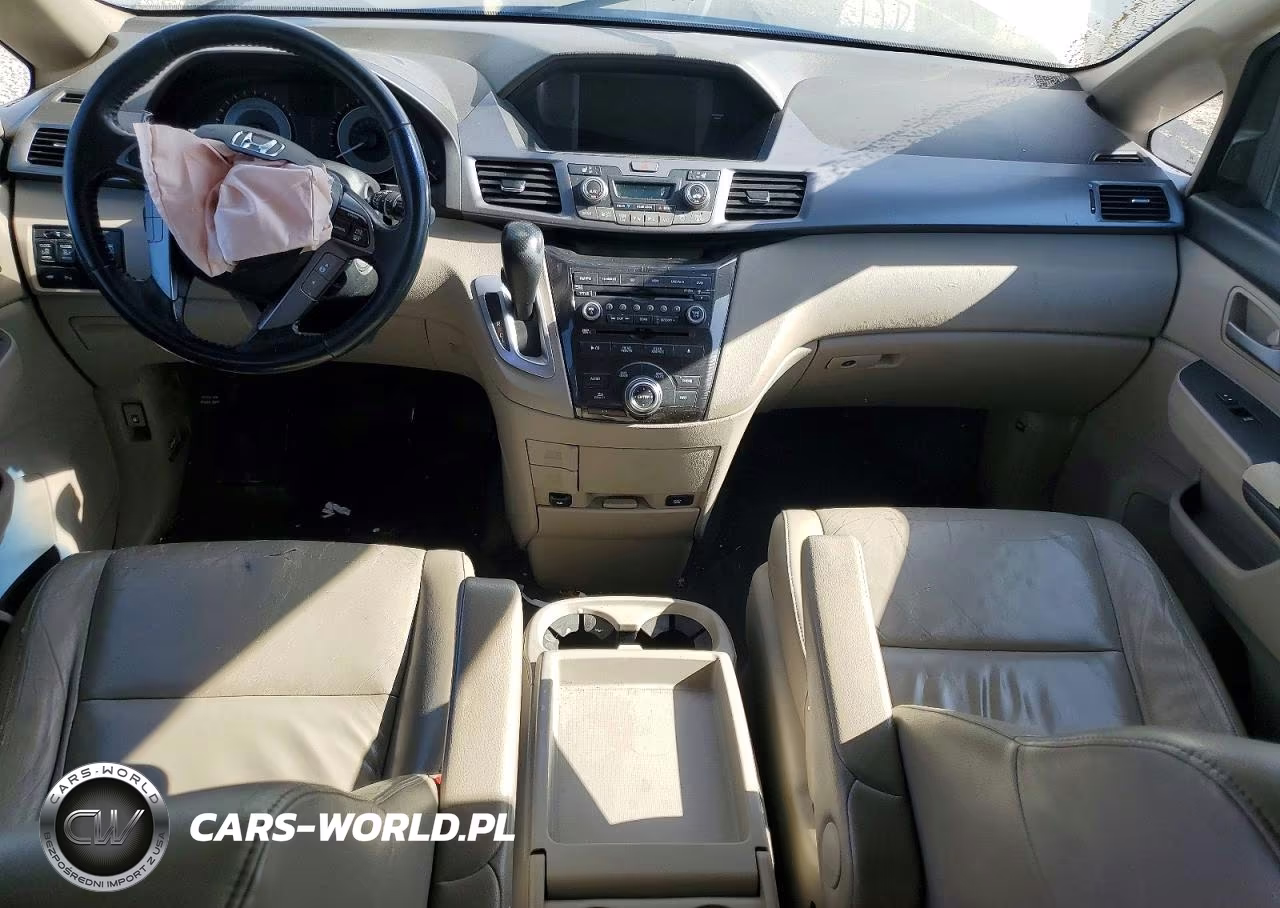 2011 Honda Odyssey Touring VIN:5FNRL5H93BB043752 - 8
