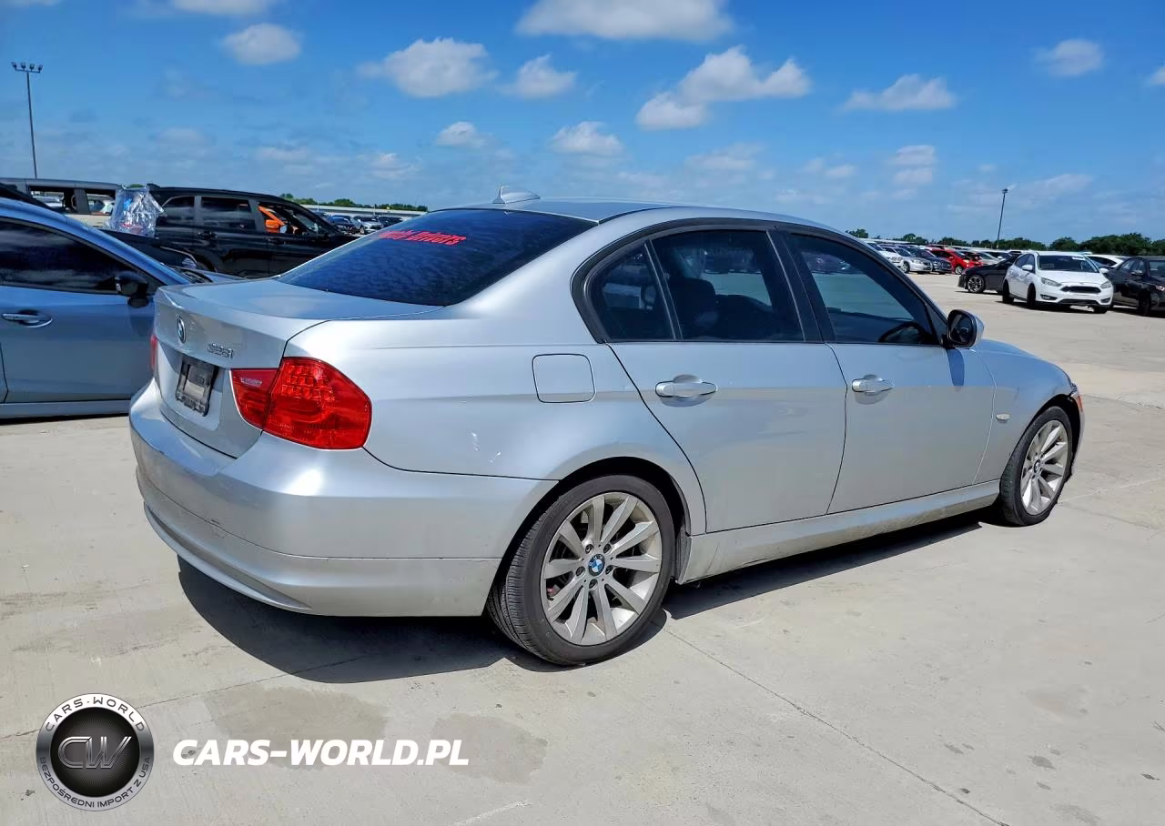 2011 BMW 328 I VIN:WBAPH7C57BE723788 - 3