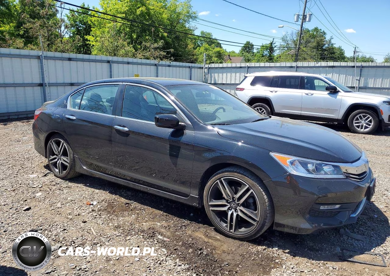 2017 Honda Accord Sport VIN:1HGCR2F59HA086840 - 4
