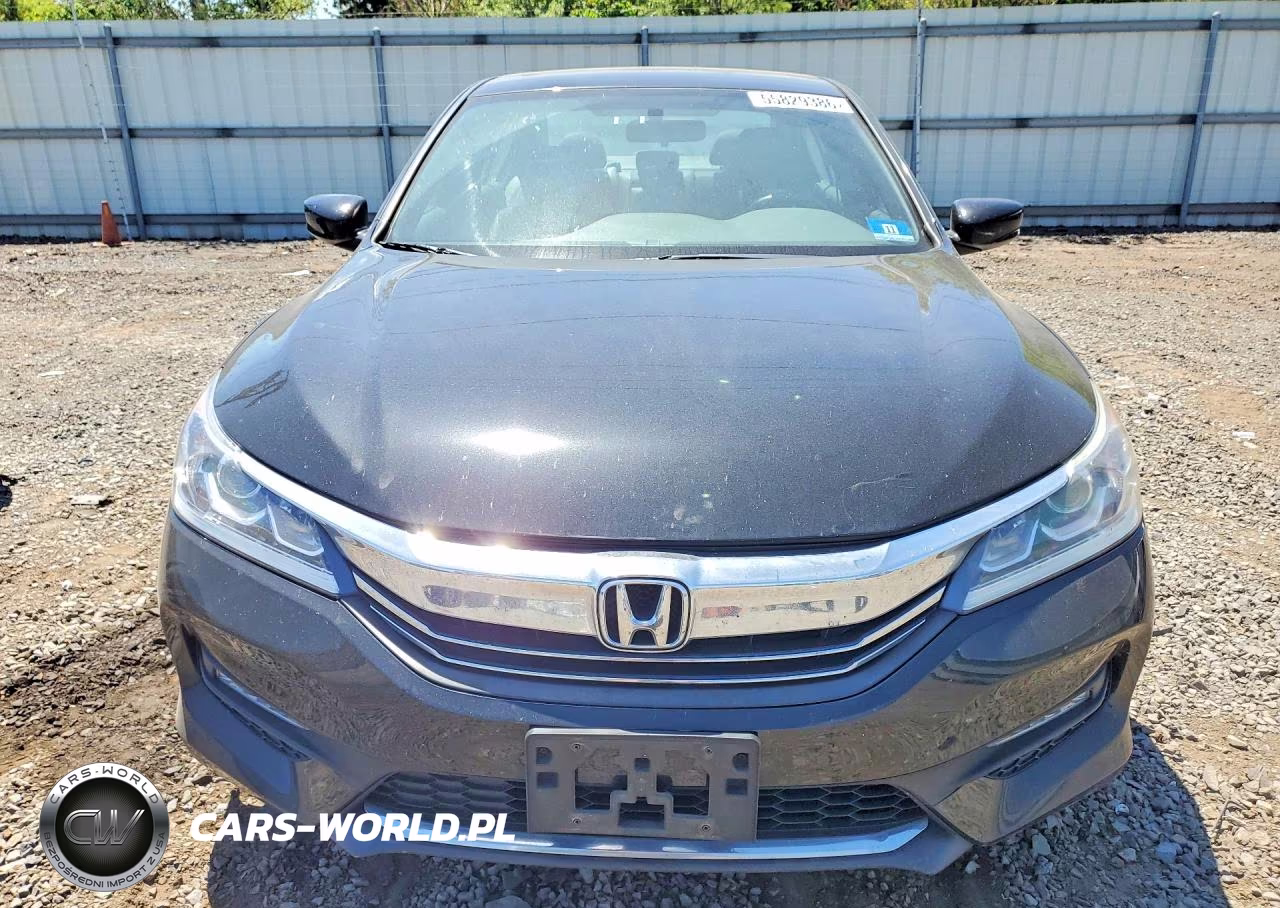 2017 Honda Accord Sport VIN:1HGCR2F59HA086840 - 5