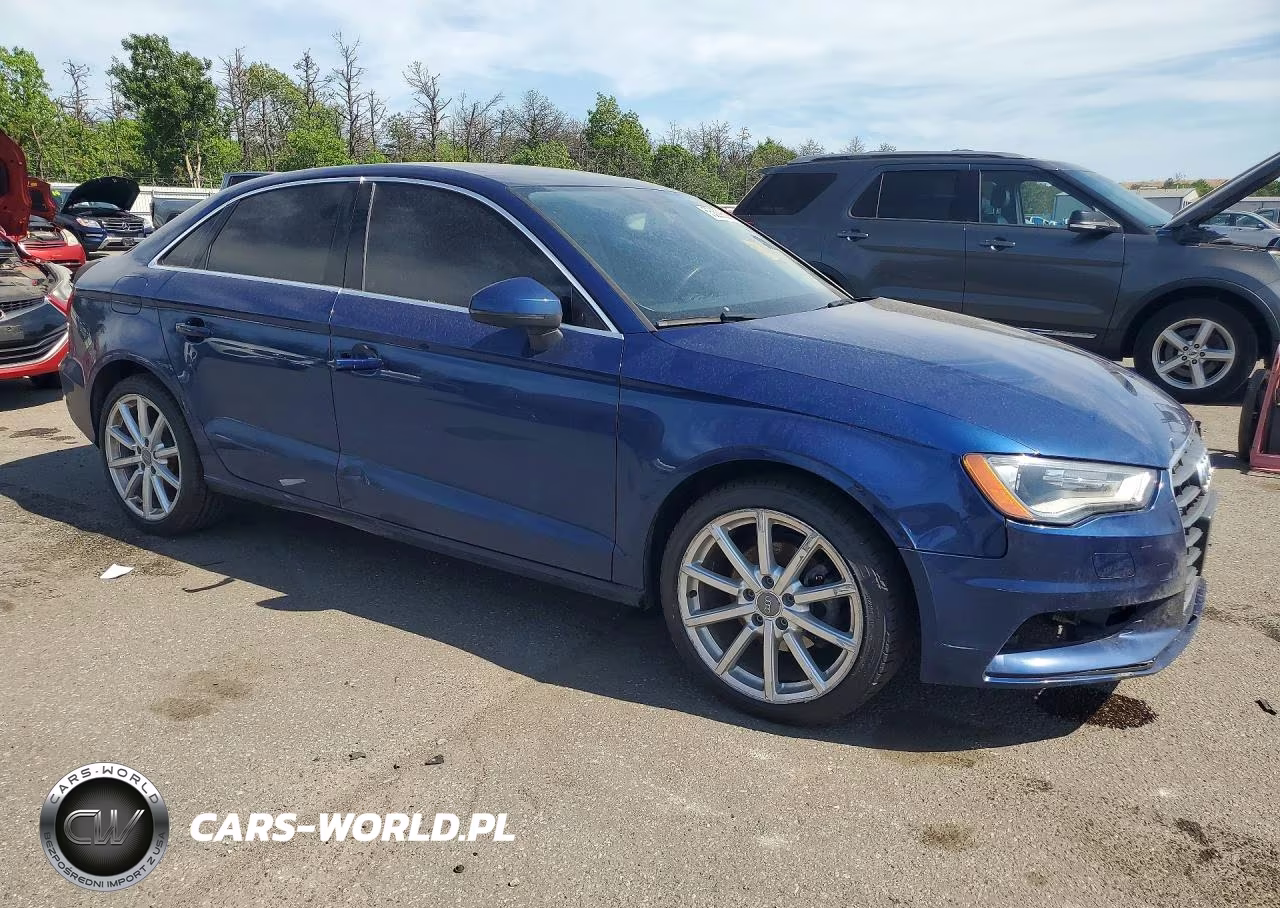 2015 Audi A3 Premium Plus VIN:WAUCJGFF6F1075655 - 4
