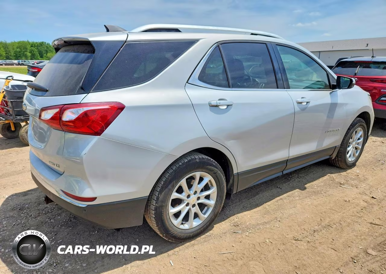 2018 Chevrolet Equinox Lt VIN:2GNAXSEV4J6240006 - 3
